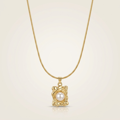 Rosmique Pendant