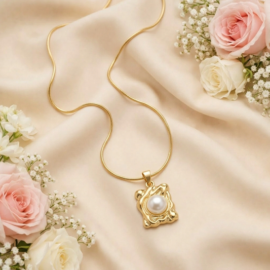 Rosmique Pendant