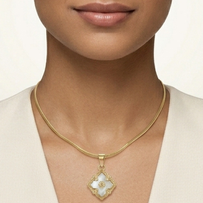 Velmira Pendant